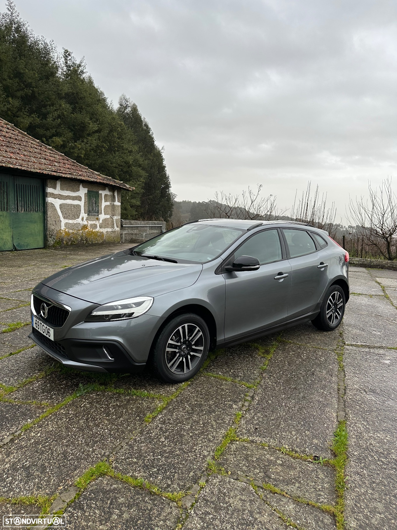Volvo V40 Cross Country 2.0 D2 Momentum - 8