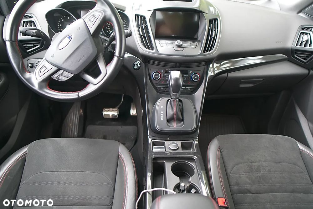 Ford Kuga 2.0 TDCi AWD ST-Line - 31
