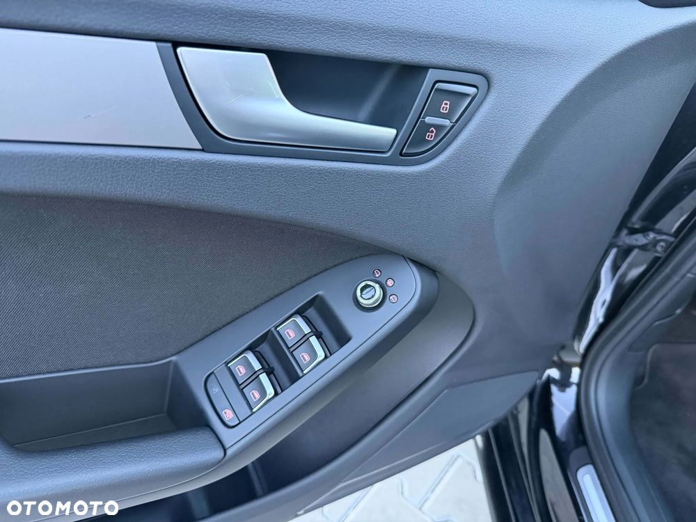 Audi A4 Avant 2.0 TDI DPF quattro Attraction - 10