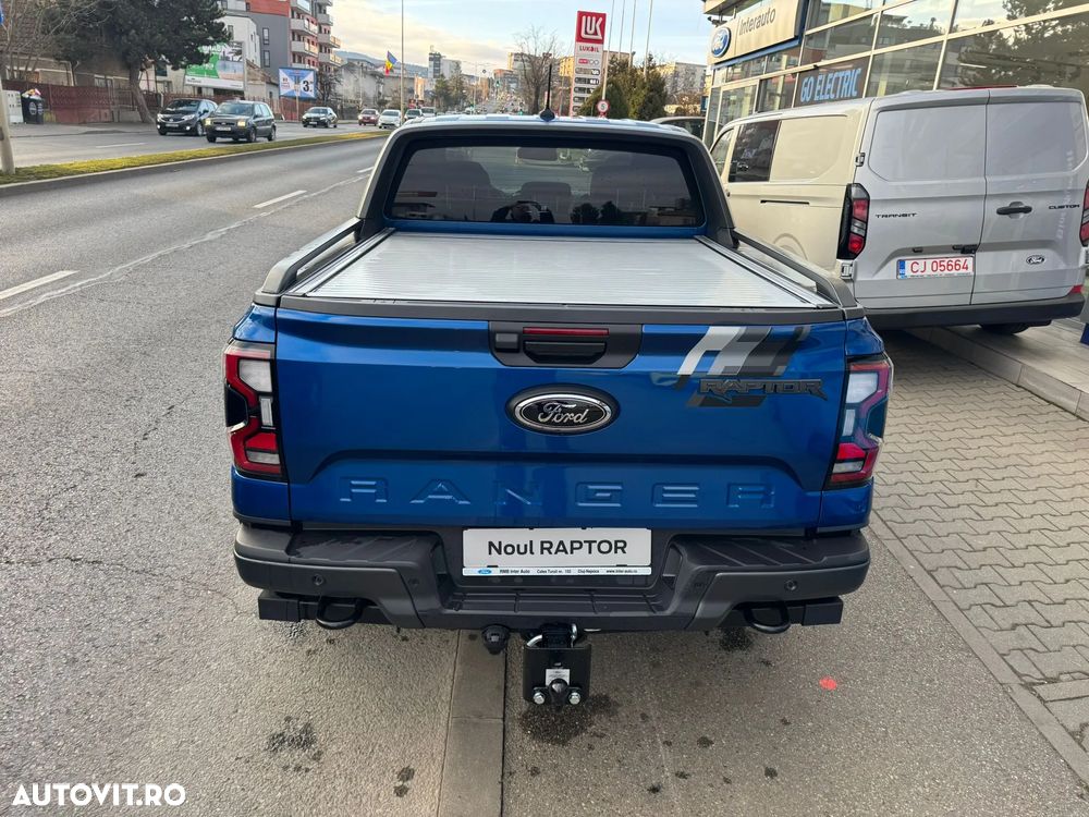 Ford RAPTOR - 12