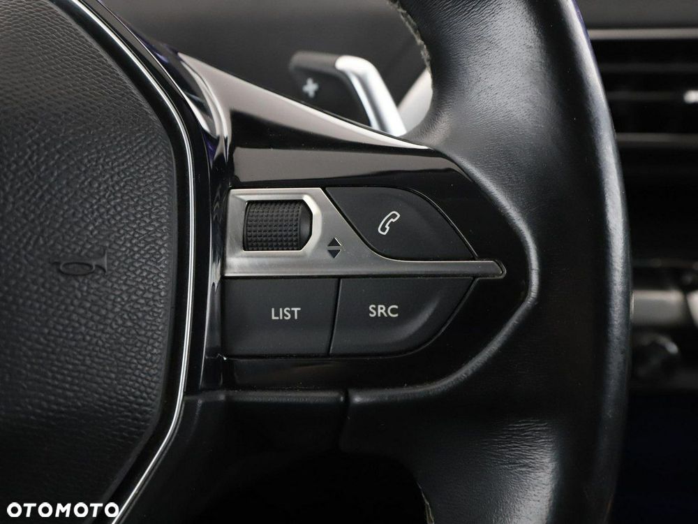 Peugeot 5008 1.2 PureTech Active S&S EAT6 - 31