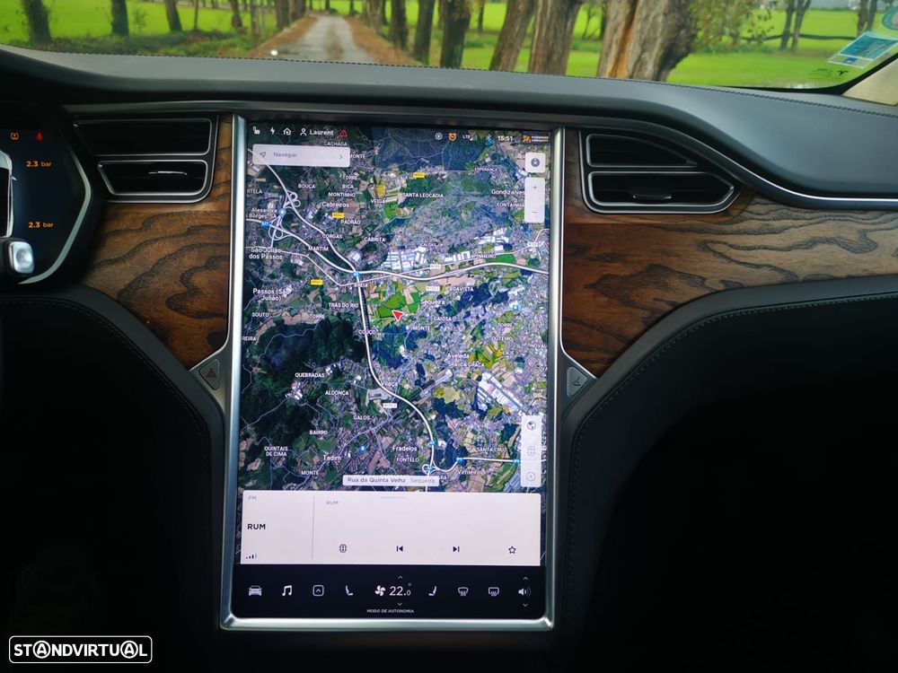 Tesla Model X 100D - 15