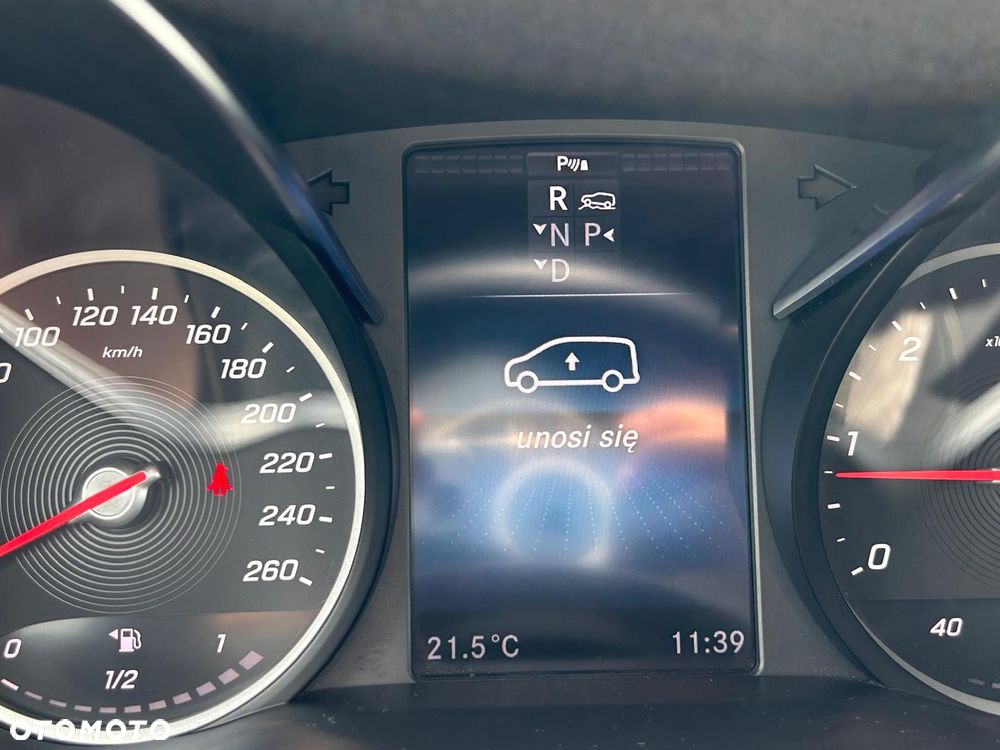 Mercedes-Benz Klasa V 300 d 4-Matic Avantgarde 9G-Tronic - 30