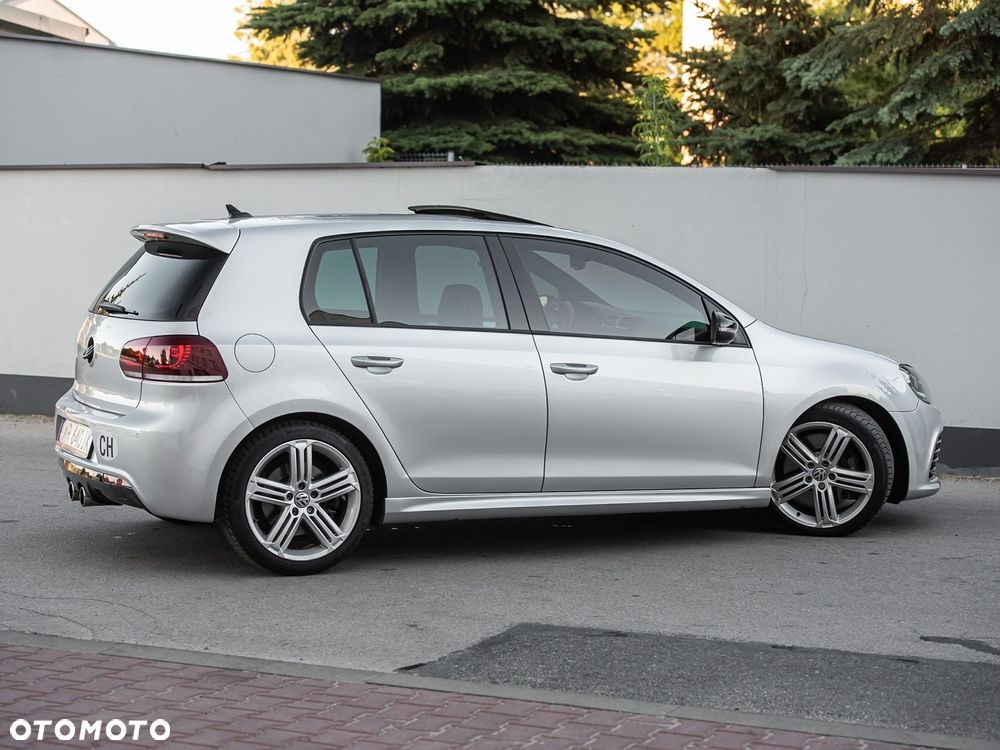 Volkswagen Golf - 8