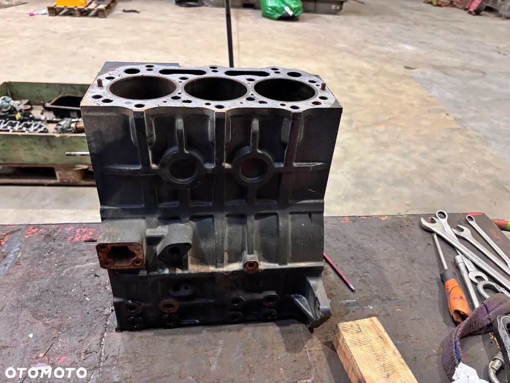 Silnik Części  Perkins 403D-15 - 7