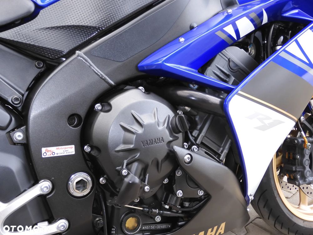 Yamaha R1 - 13