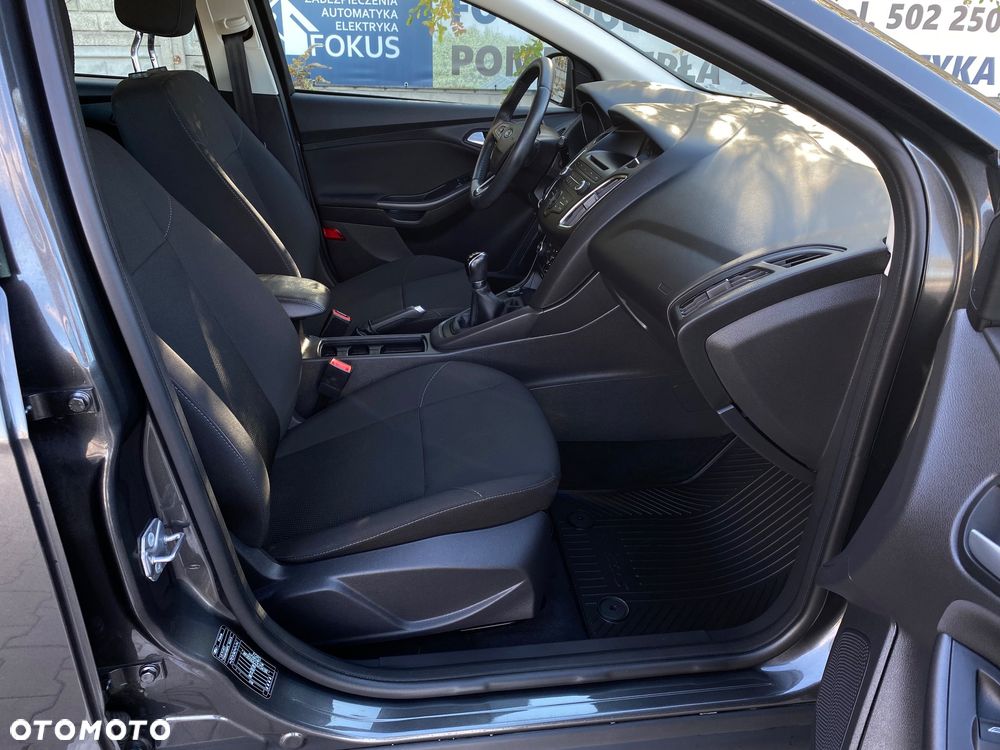Ford Focus 1.6 Gold X - 31