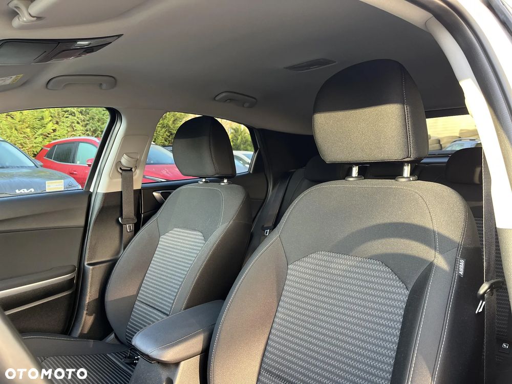 Kia XCeed 1.5 T-GDI M - 11