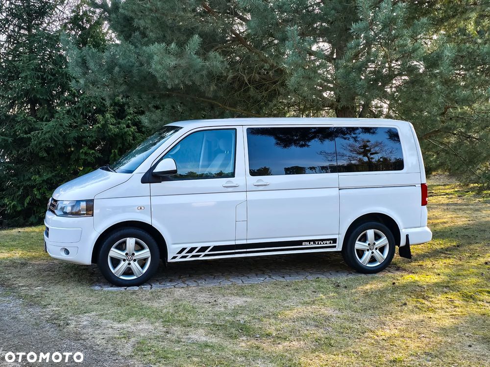 Volkswagen Multivan - 2