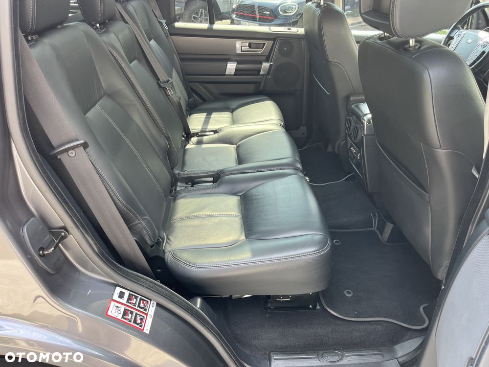 Land Rover Discovery 3.0 SD V6 HSE - 28