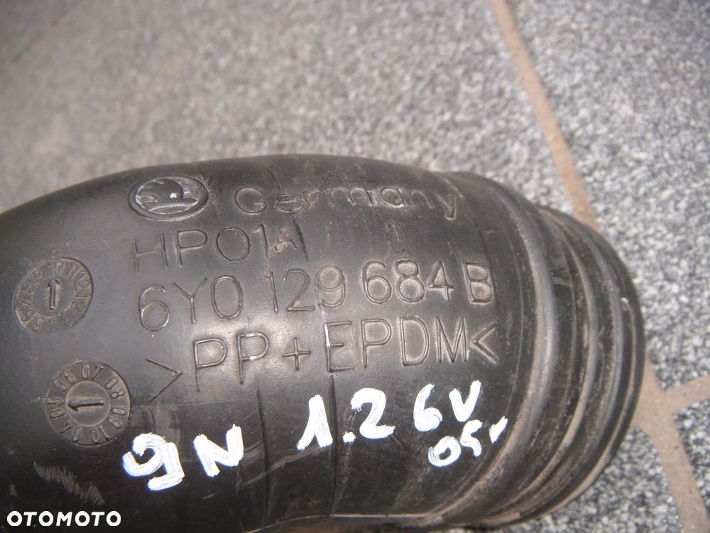 vw polo 9n 1.2b rura-dolot powietrza 6y0129684b - 2