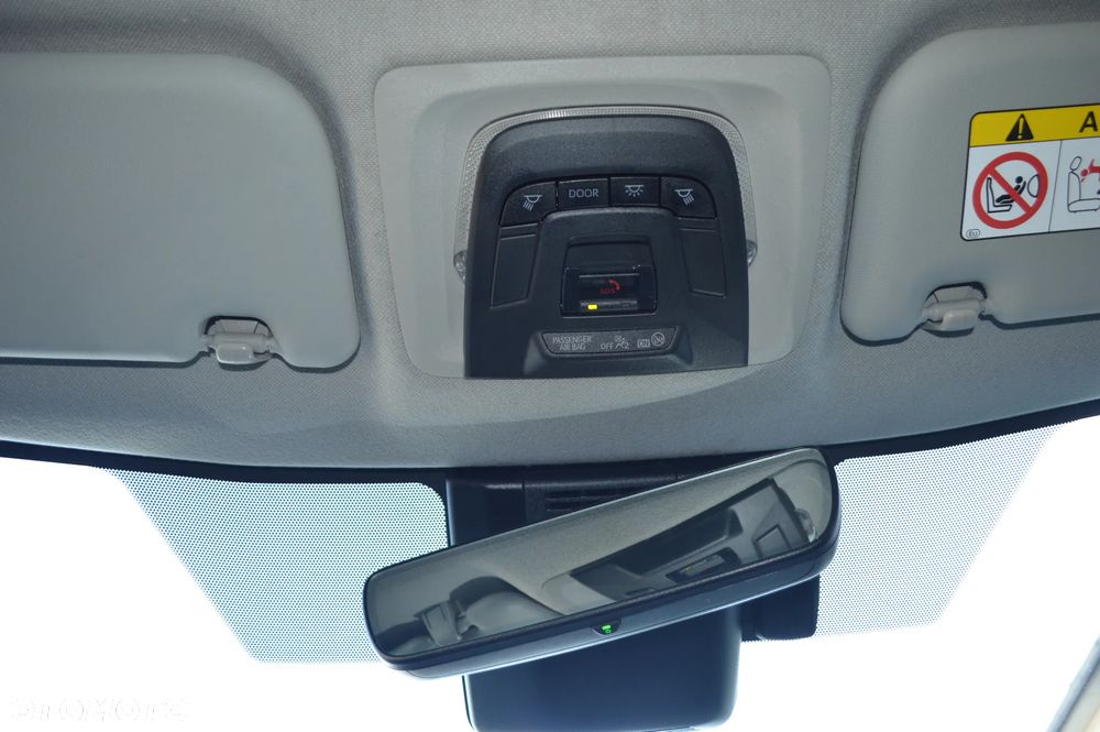 Toyota Corolla - 30
