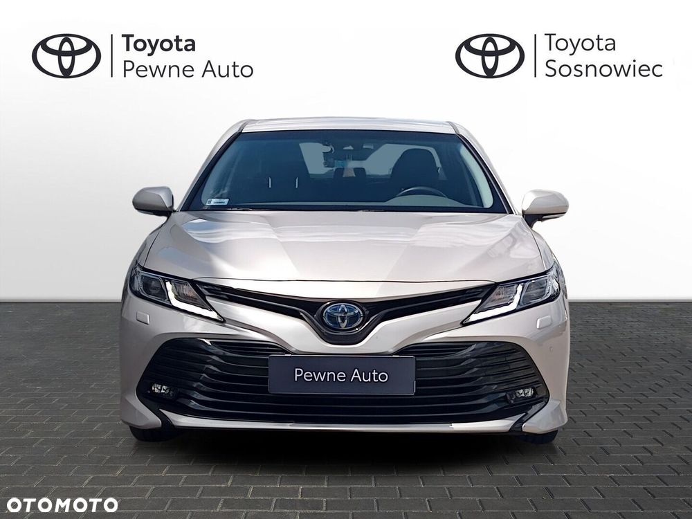Toyota Camry - 9