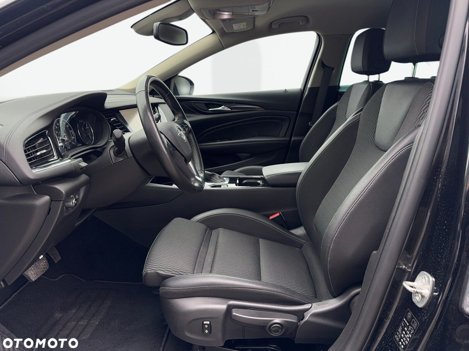 Opel Insignia 1.5 T Elite S&S - 10