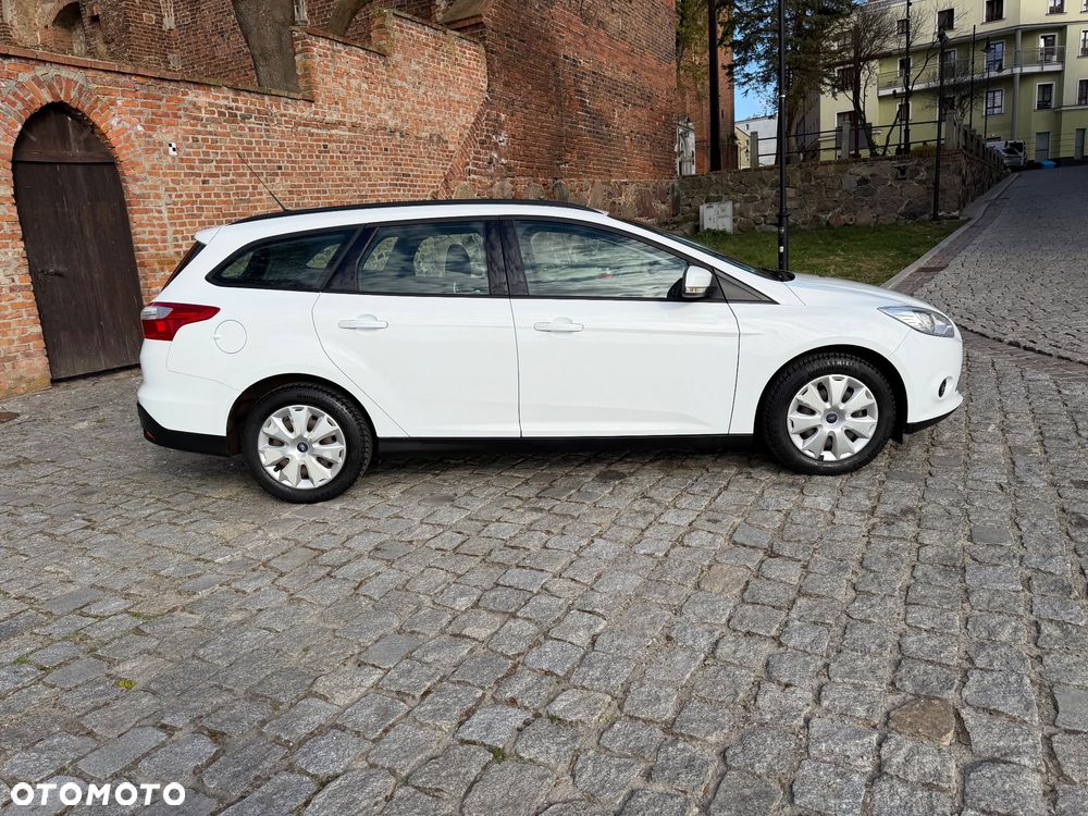 Ford Focus 1.6 TDCi DPF Titanium - 23