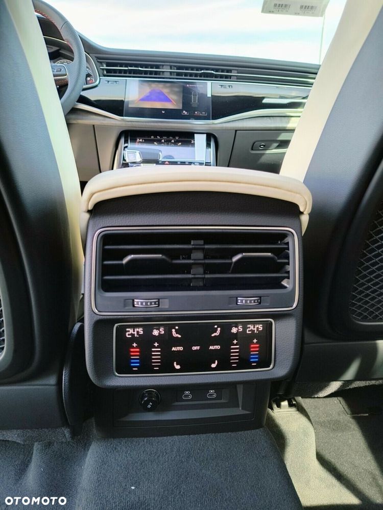 Audi Q8 - 35