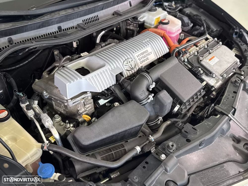 Toyota Auris Touring Sports 1.8 HSD Comfort +P.Techno+P.Sport - 9