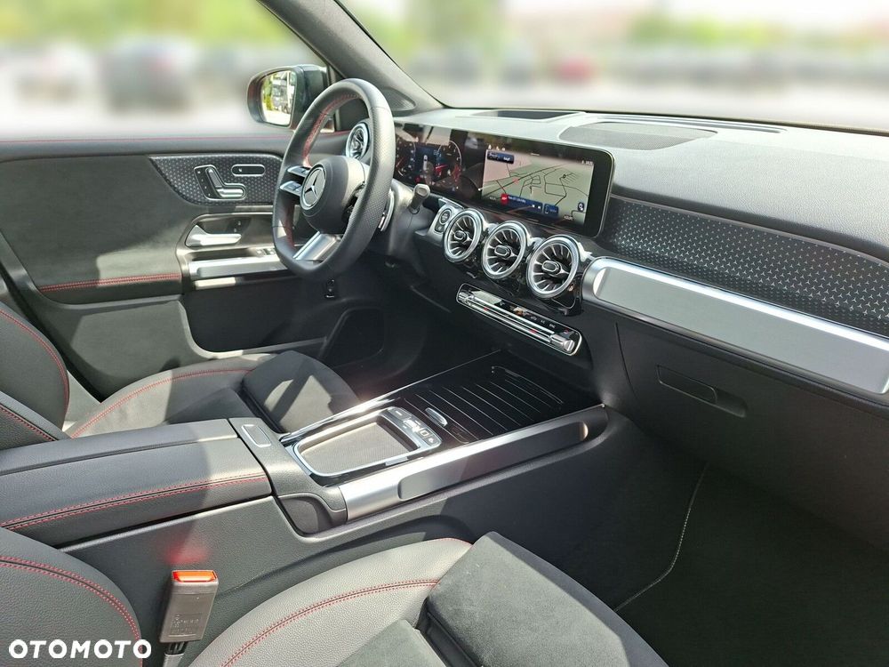 Mercedes-Benz GLB 220 mHEV 4-Matic AMG Line 8G-DCT - 13