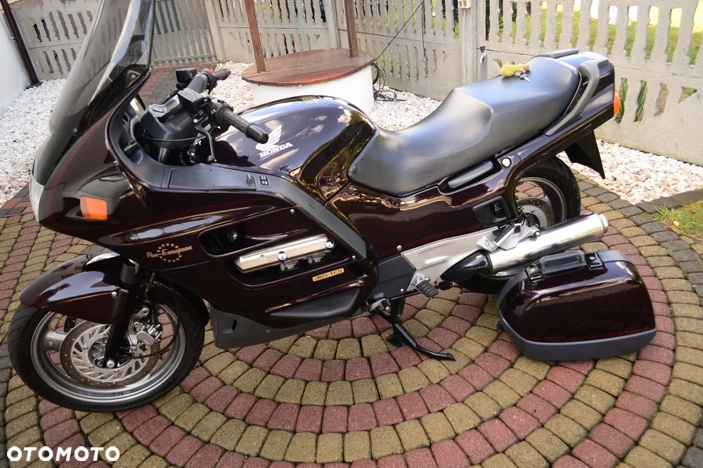 Honda ST - 27
