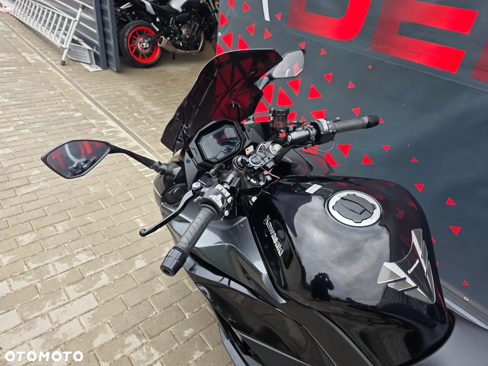 Kawasaki Ninja 1000 SX - 14