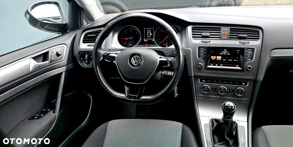 Volkswagen Golf 1.6 TDI BMT Comfortline - 17