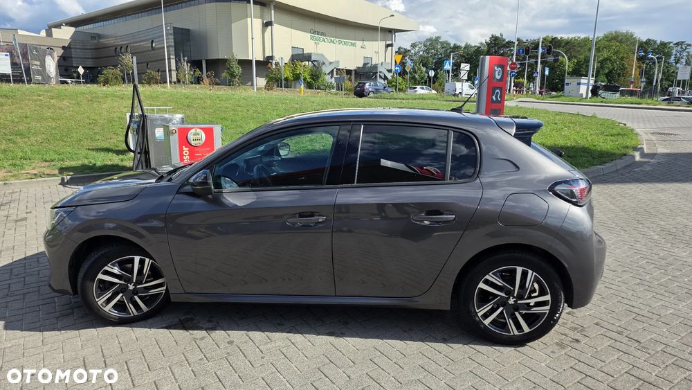 Peugeot 208 - 5