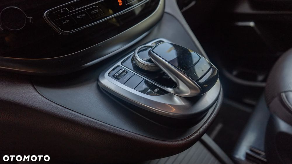 Mercedes-Benz Klasa V 250 d lang 4Matic 7G-TRONIC Exclusive Edition - 15