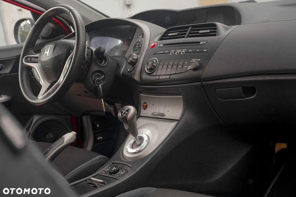 Honda Civic 1.8 TypeS + i-SHIFT - 25