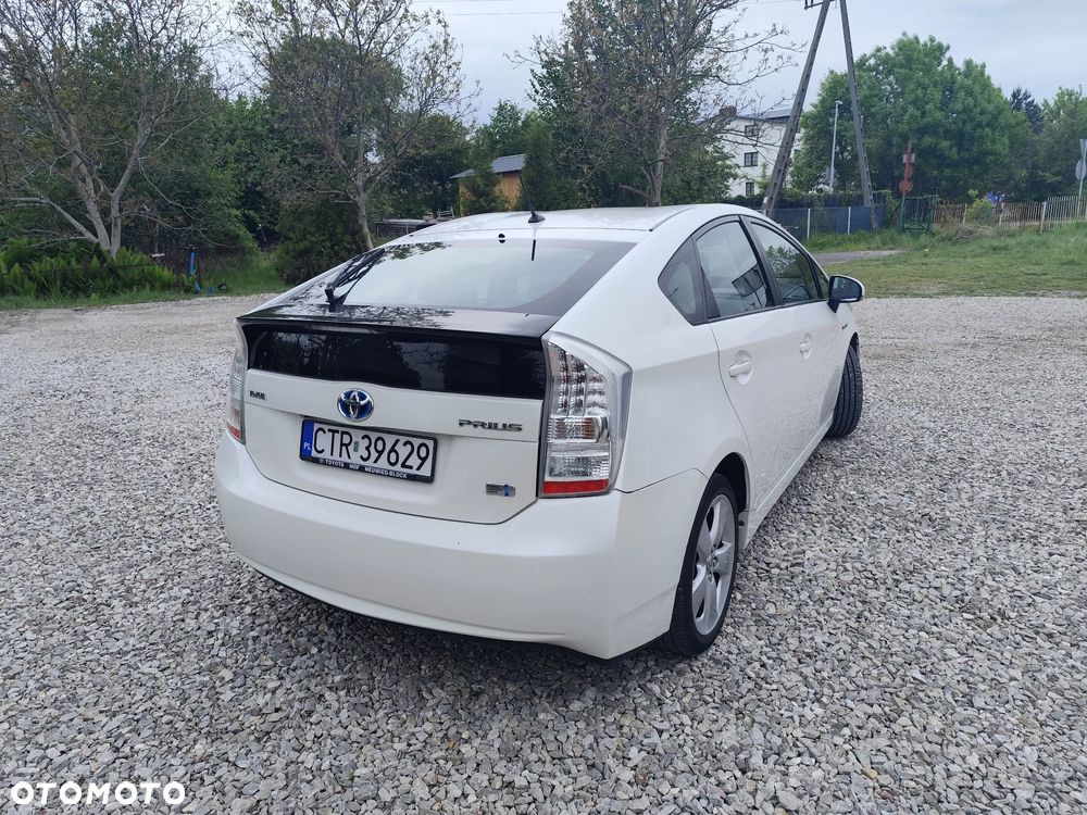 Toyota Prius 1.8 HSD Prestige - 5