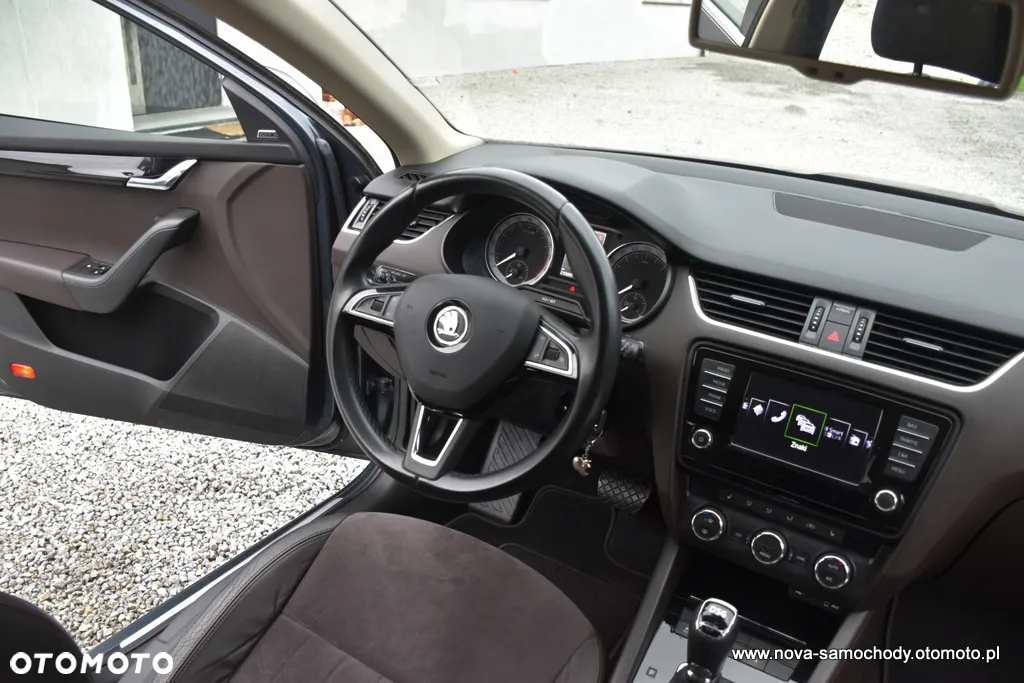 Skoda Octavia 2.0 TDI 4x4 L&K DSG - 31