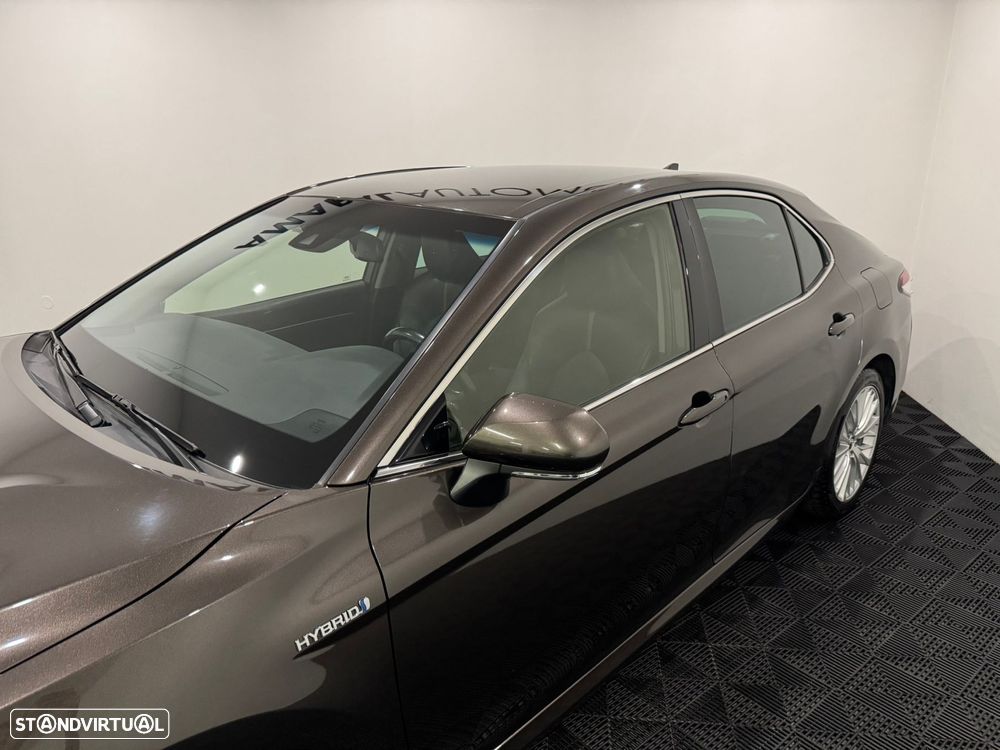Toyota Camry 2.5 Hybrid Luxury - 18