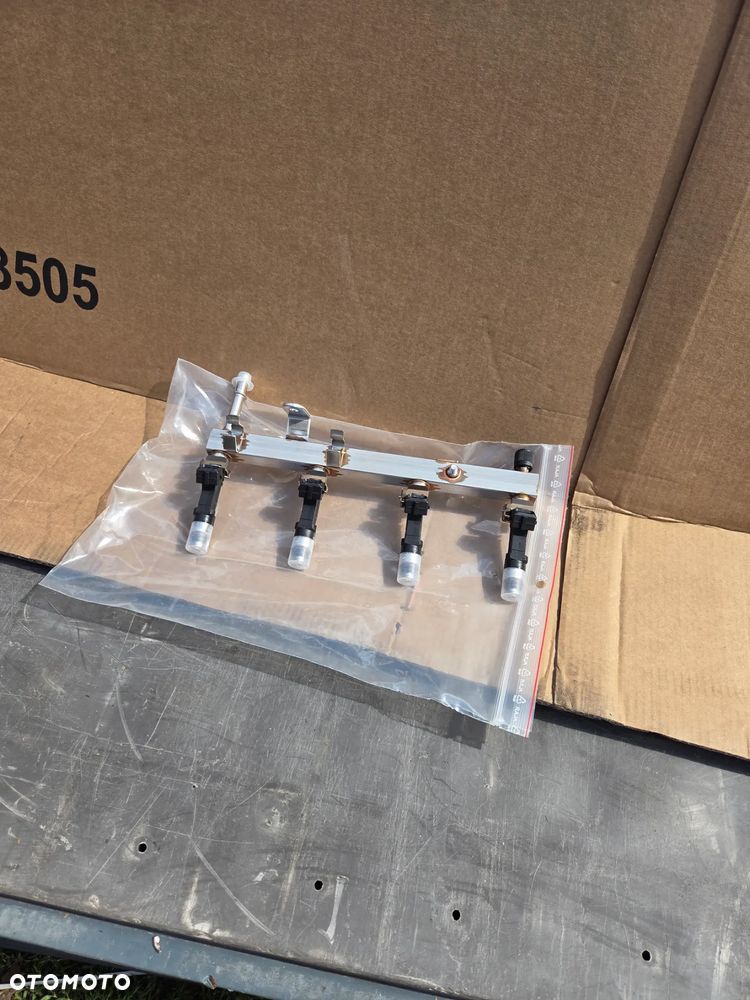 Listwa wtryskowa wtrsyski Chevrolet Opel 1.4 Turbo 55565971 0280158205 - 3