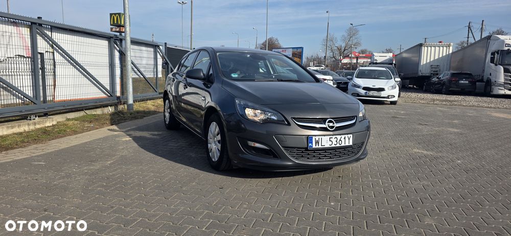 Opel Astra - 2