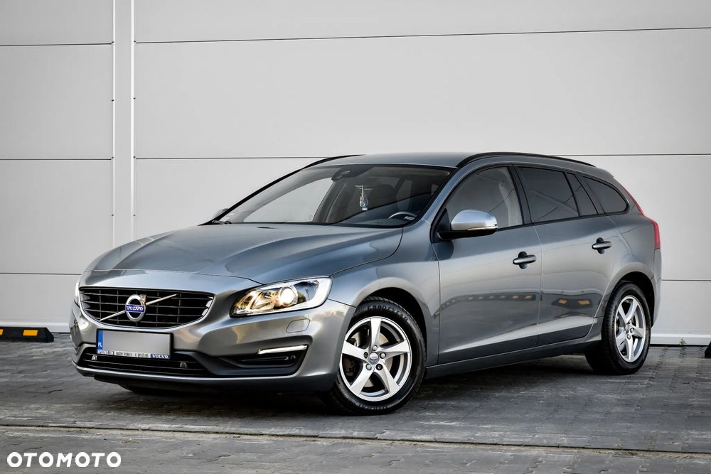 Volvo V60 D3 Drive-E Momentum - 3