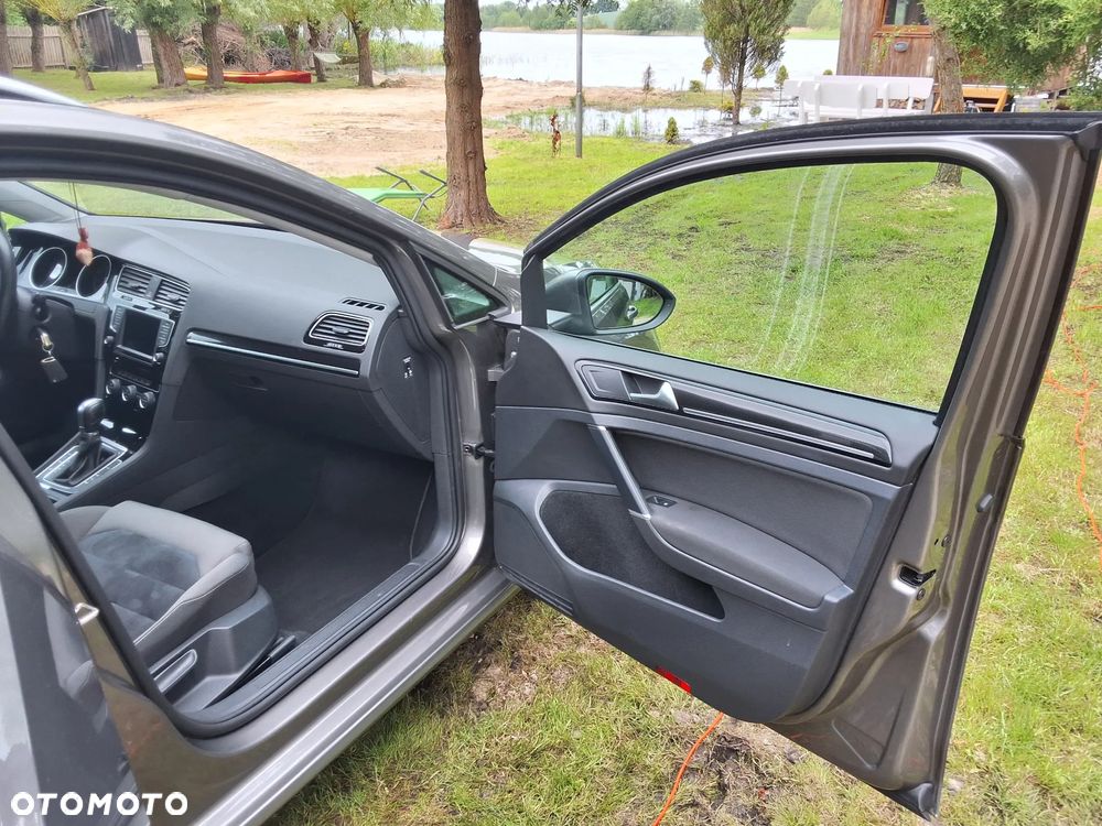Volkswagen Golf 1.4 TSI (BlueMotion Technology) DSG Highline - 21