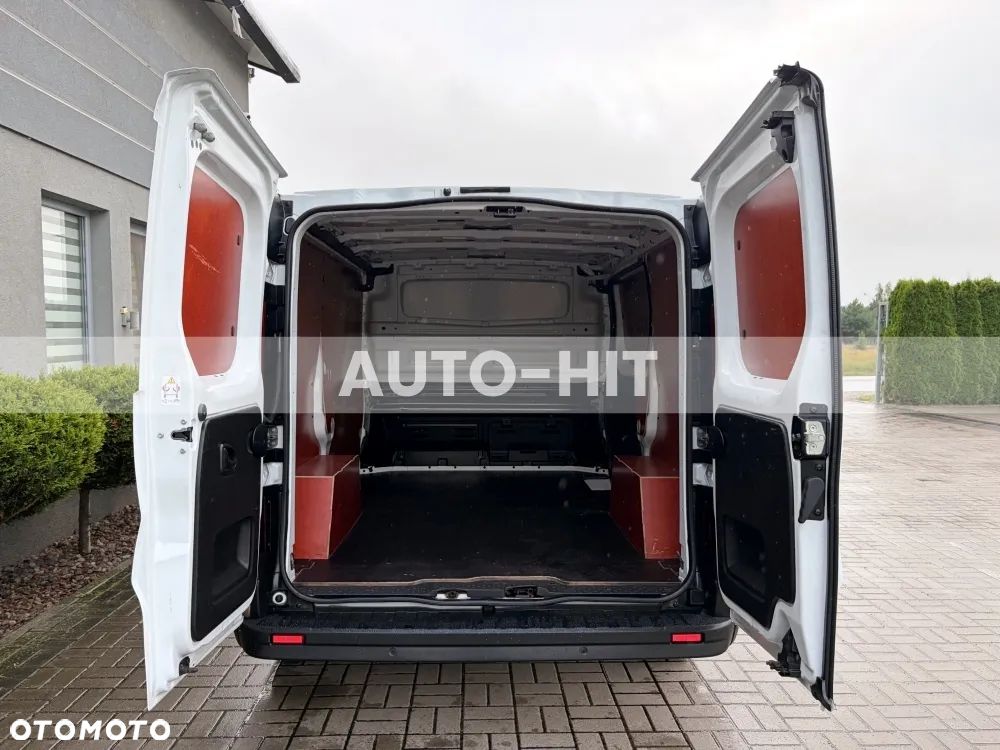 Renault Trafic - 16