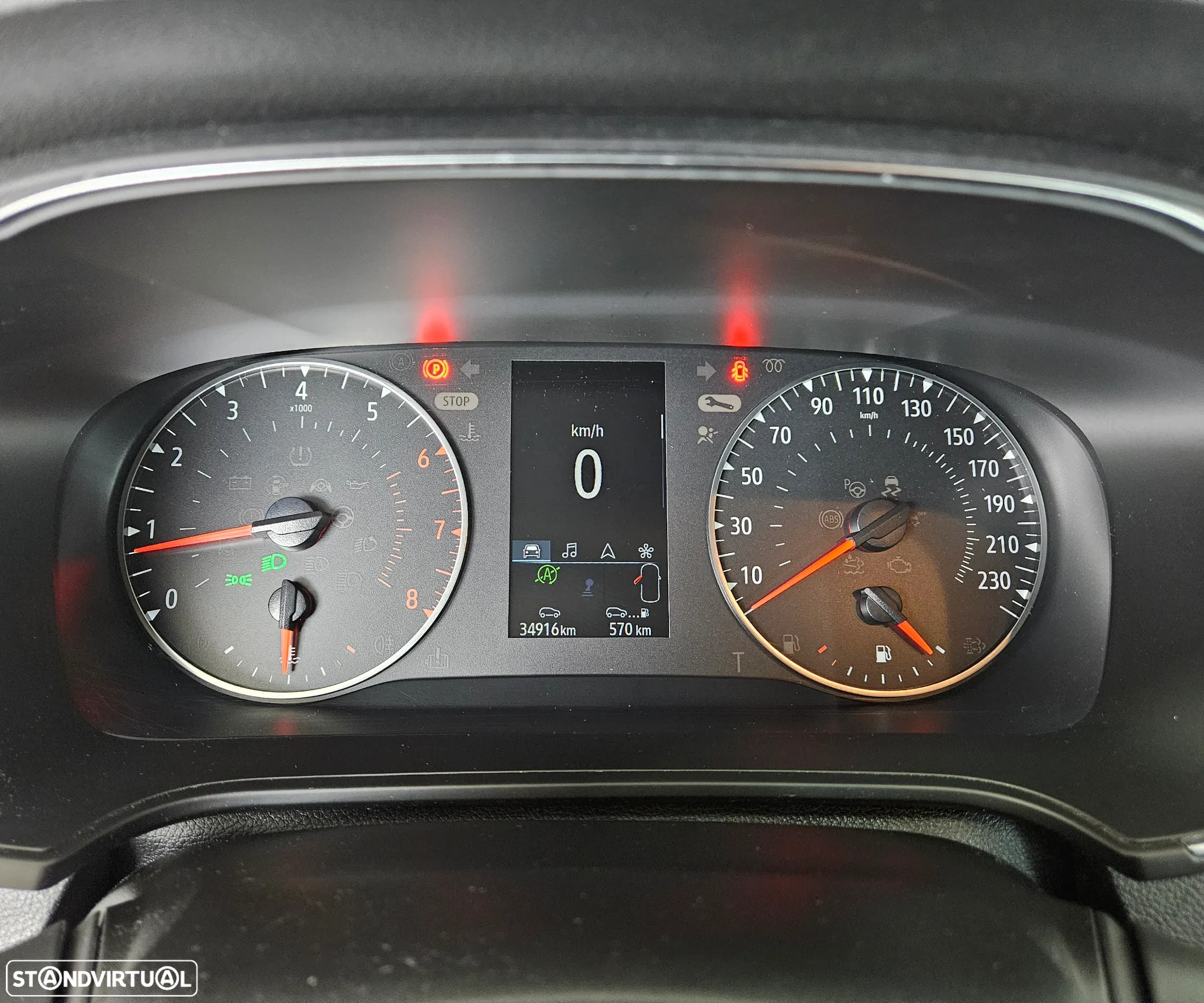 Renault Mégane Sport Tourer TCe 115 GPF ZEN - 23