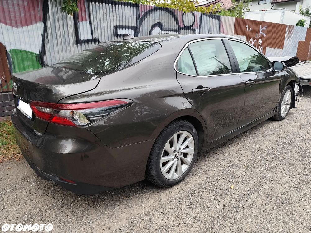 Toyota Camry 2.5 Hybrid Comfort CVT - 1