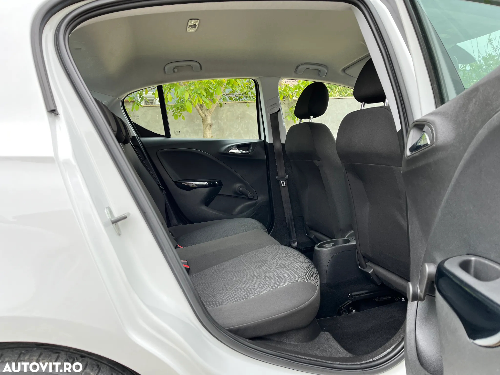 Opel Corsa 1.4 Color Edition - 14
