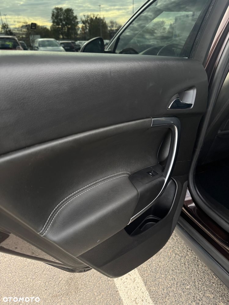 Opel Insignia 2.0 Bi Turbo CDTI 4x4 - 16