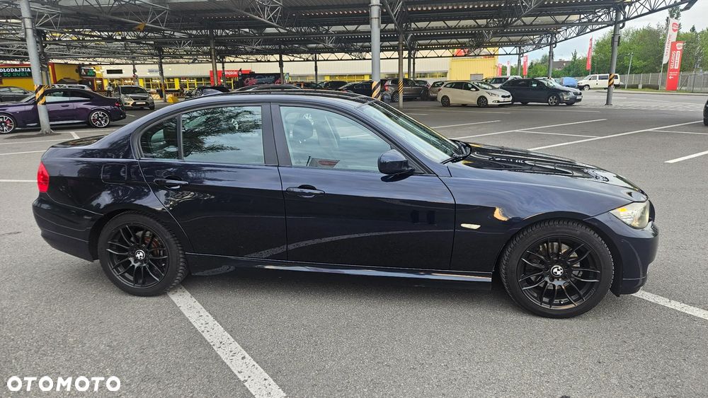 BMW Seria 3 320d DPF - 25