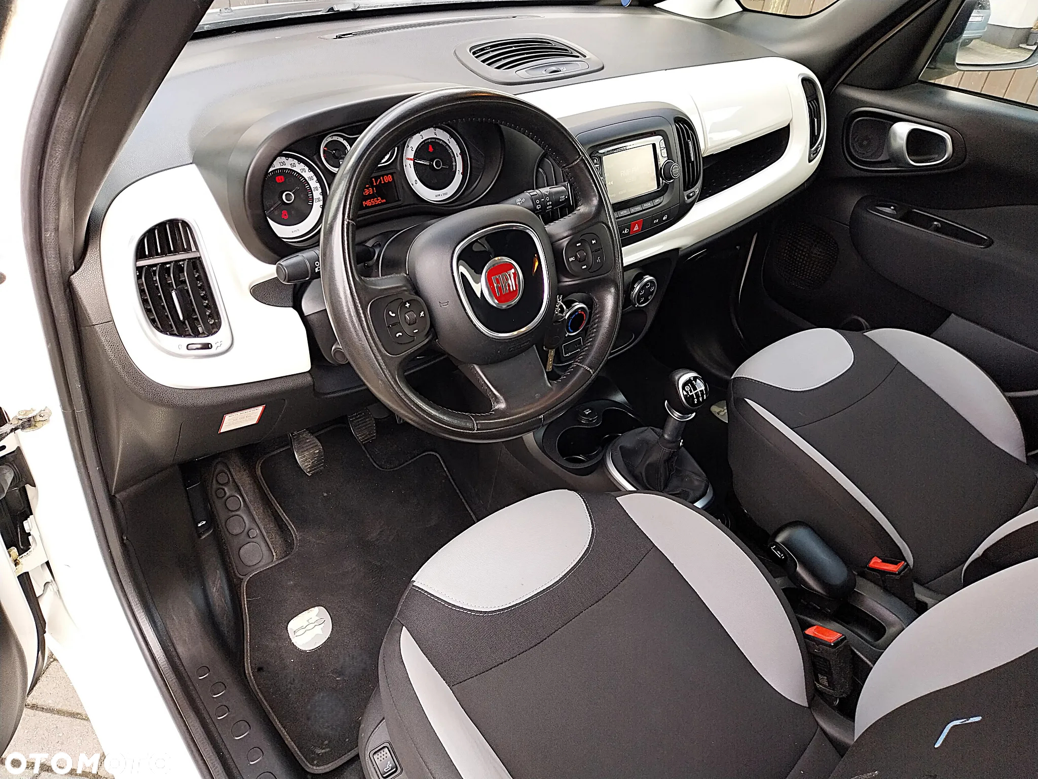 Fiat 500L 1.4 16V T-Jet Pop Star - 12