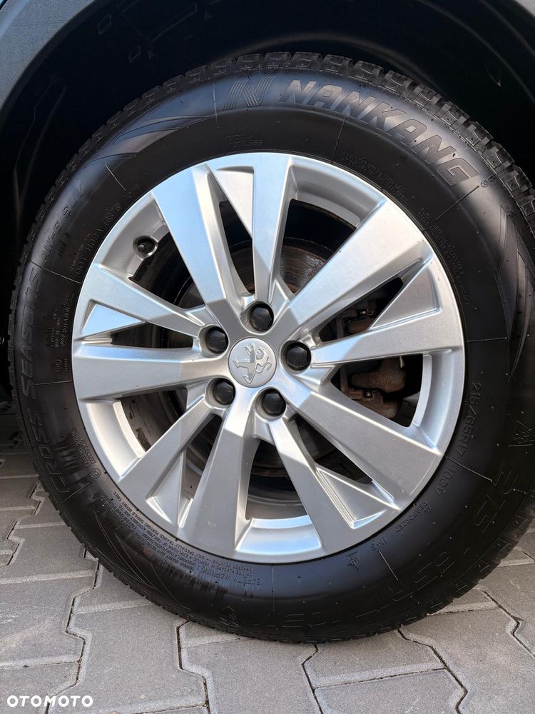 Peugeot 5008 1.6 THP Active S&S EAT6 - 12