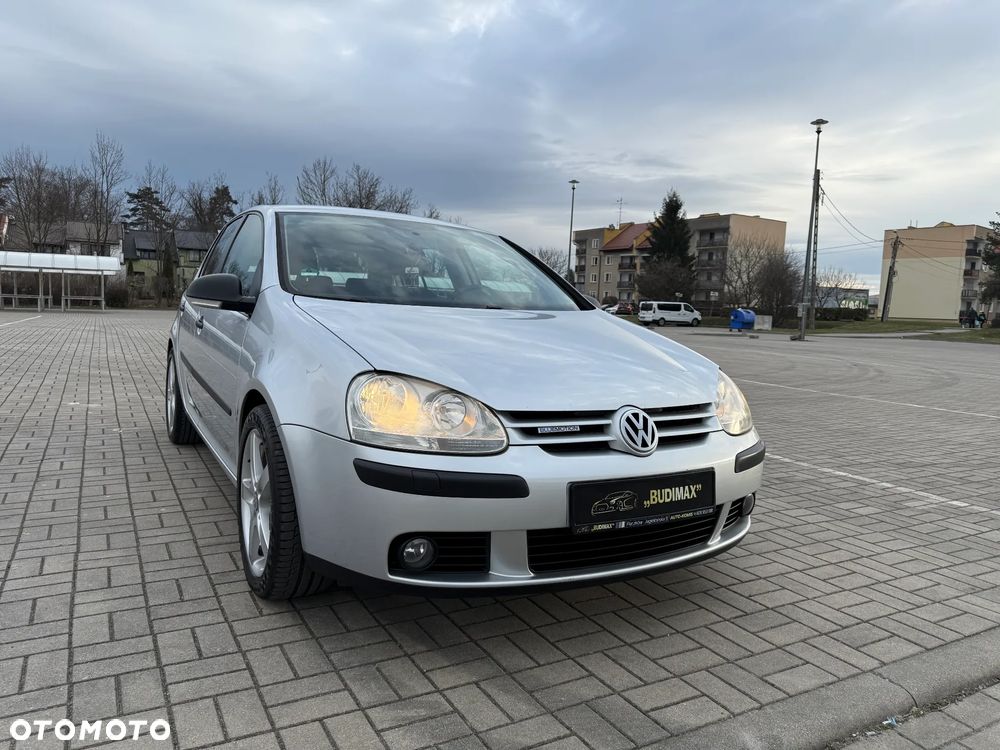 Volkswagen Golf 1.9 TDI DPF Edition BlueMotion - 2