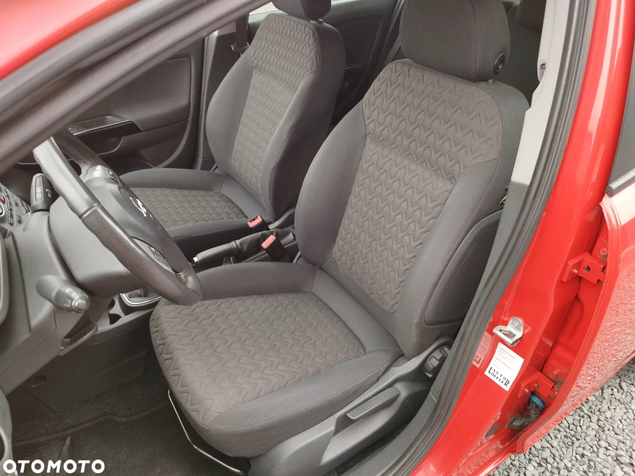 Opel Corsa 1.4 16V Innovation - 17