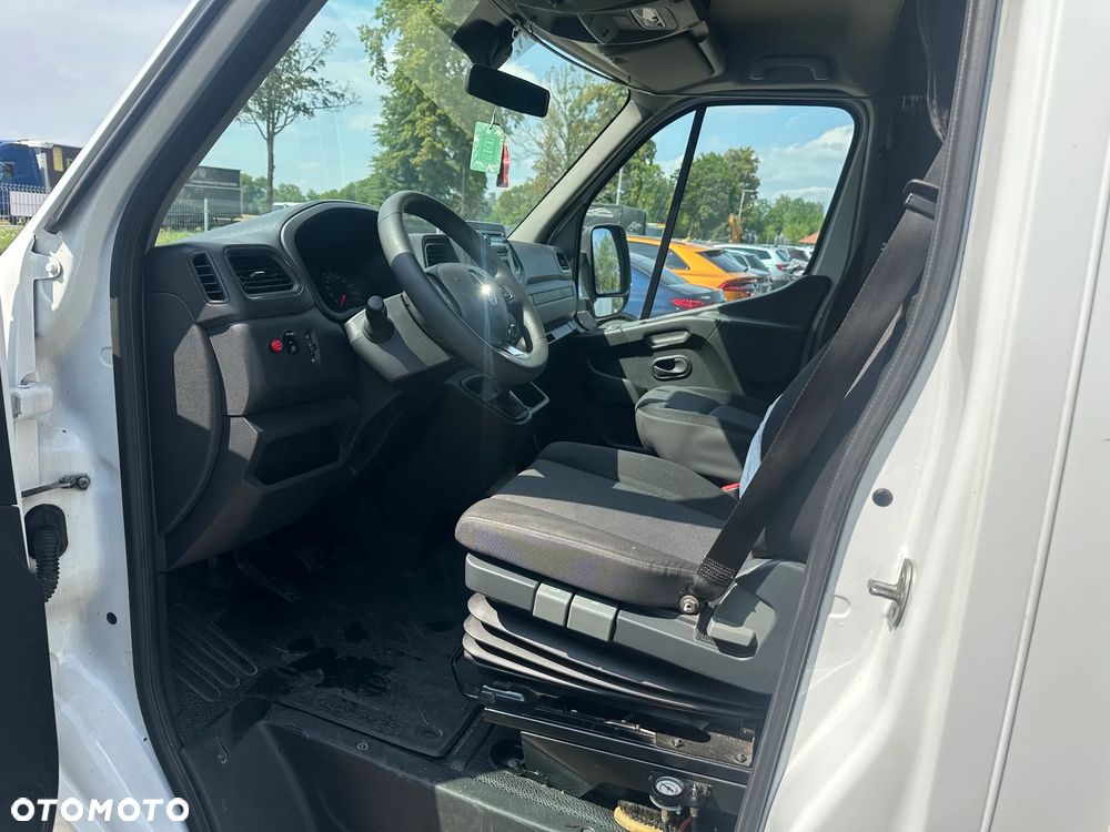 Renault Master - 10