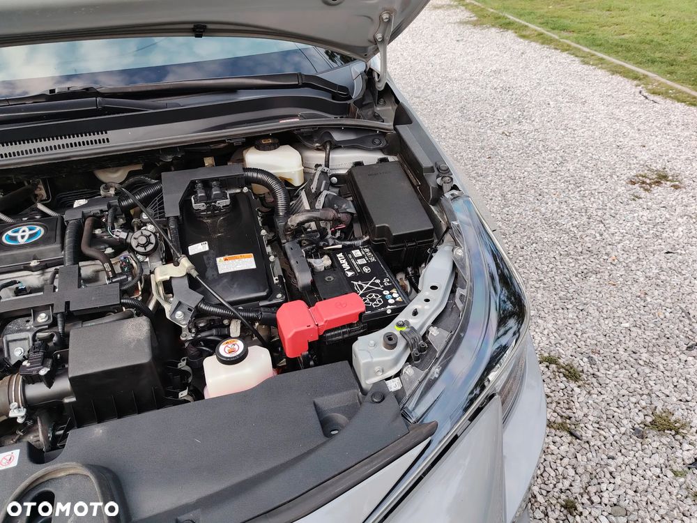 Toyota Corolla 1.8 Hybrid Comfort - 17