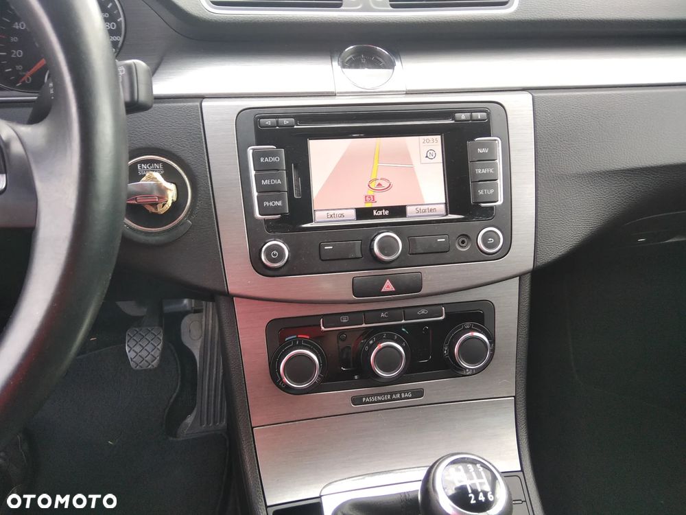 Volkswagen Passat 1.4 TSI Comfortline - 17