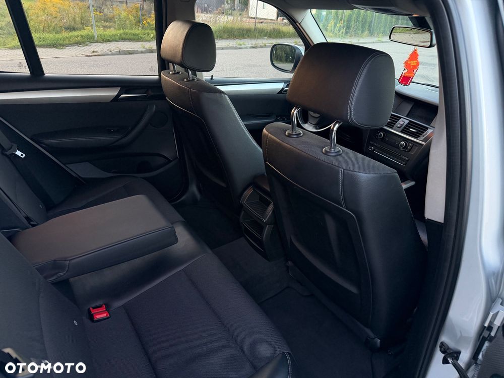 BMW X3 sDrive18d - 12