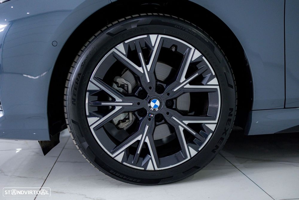 BMW 118 d Pack Desportivo M - 15